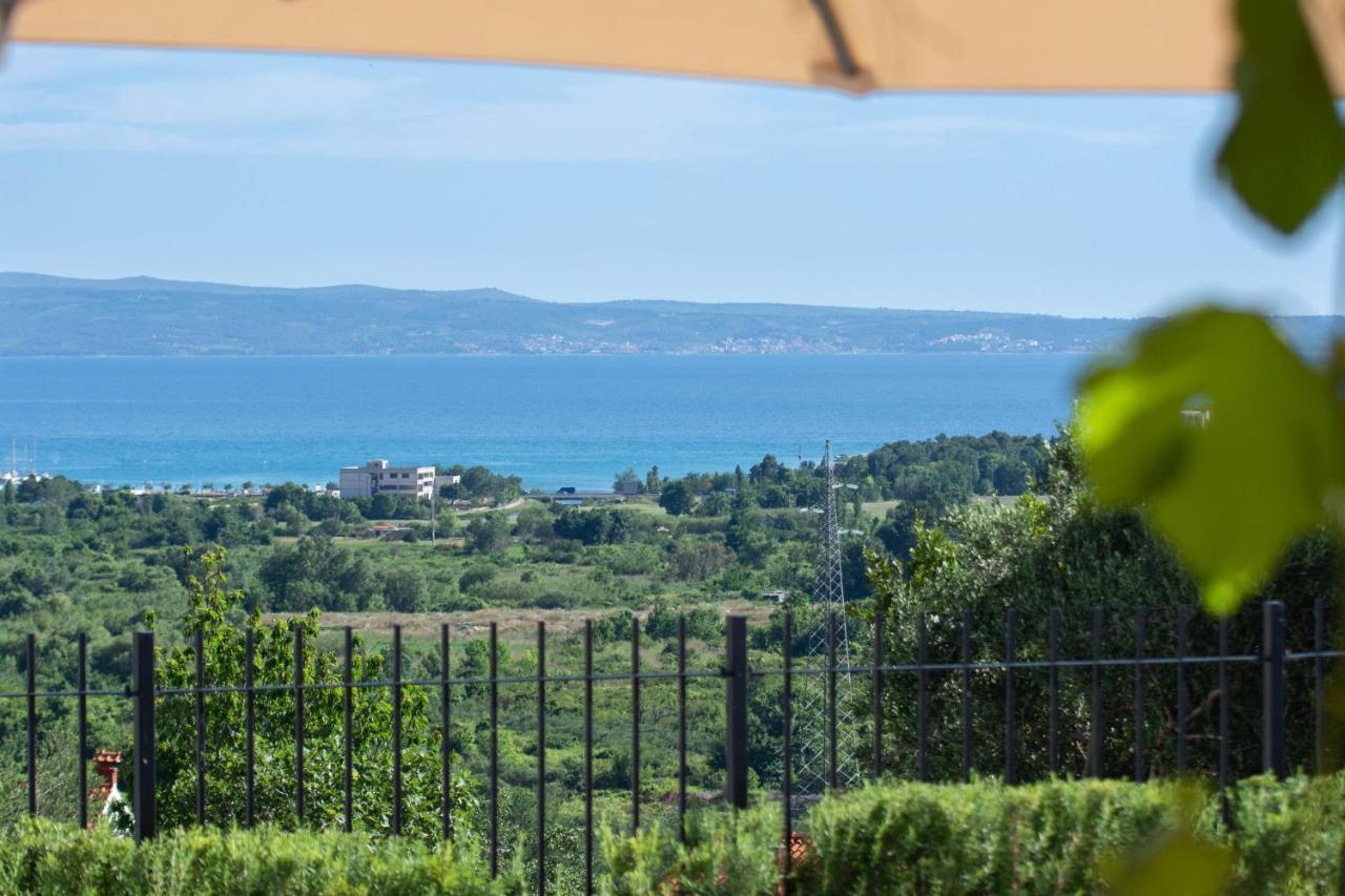 Villa Mater - Luxuriously Equipped Villa With A 15M Long Swimming Pool Žrnovnica Εξωτερικό φωτογραφία