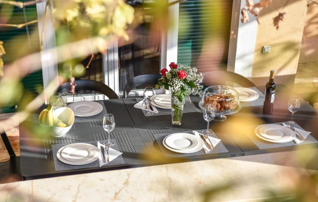 Villa Mater - Luxuriously Equipped Villa With A 15M Long Swimming Pool Žrnovnica Εξωτερικό φωτογραφία