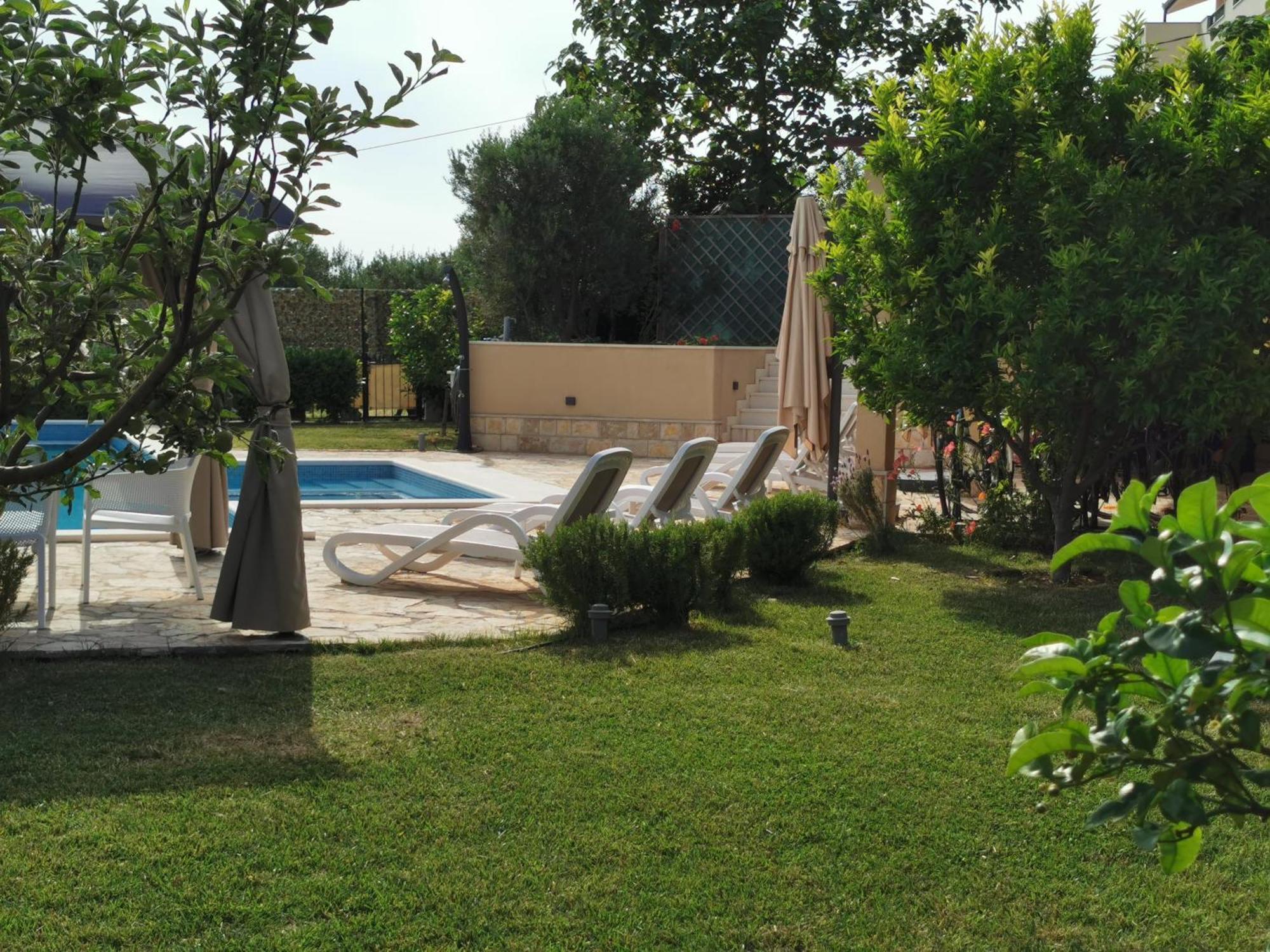 Villa Mater - Luxuriously Equipped Villa With A 15M Long Swimming Pool Žrnovnica Εξωτερικό φωτογραφία